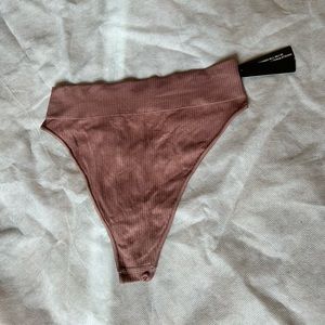 SKIMS STRETCH RIB THONG